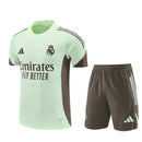 Conjunto Real Madrid 25/26 Camiseta Verde y Pantalón Gris - TIENDA HINCHA FUTBOLERO