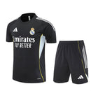 Conjunto Real Madrid 25/26 Camiseta y Pantalón Negro - TIENDA HINCHA FUTBOLERO