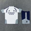 Conjunto Real Madrid 26/27 Camiseta Blanca y Pantalón Azul - TIENDA HINCHA FUTBOLERO