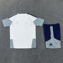 Conjunto Real Madrid 26/27 Camiseta Blanca y Pantalón Azul - TIENDA HINCHA FUTBOLERO