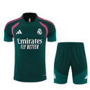 Tienda Hincha Futbolero, Real Madrid 26/27, Conjunto entrenamiento Real Madrid, Real Madrid verde, Training kit Real Madrid, Ropa de entrenamiento fútbol, Real Madrid oficial, Comprar conjunto Real Madrid, Equipación entrenamiento Madrid, Camiseta y pantalón Real Madrid, Tienda fútbol online, Santiago Bernabéu, Merengues.