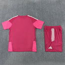 Conjunto Real Madrid Entrenamiento 26/27 Camiseta y Pantalón Rosa - TIENDA HINCHA FUTBOLERO