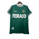 Camiseta oficial del Deportivo de La Coruña segunda equipación temporada 1999 2000 color verde retro para hombre de Tienda Hincha Futbolero, Camiseta Deportivo La Coruña retro, Depor 99/00, Ropa Depor vintage, Comprar camiseta Deportivo La Coruña, Super Dépor, Riazor, Camisetas fútbol retro, Retro Deportivo 2000, Historia Deportivo, Colección Super Dépor, Fútbol años 90.