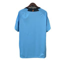Camiseta hombre selección España temporada 2012 segunda equipación azul celeste detalles azul marino retro calidad 1.1 premium Tienda Hincha Futbolero. España 2012, Camiseta España azul, Ropa España retro, Camiseta España 2012 retro, Calidad 1.1 España, Iniesta 2012, Eurocopa 2012 Jersey, Tienda Hincha Futbolero, Spain Retro Jersey 2012 blue.