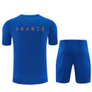 Conjunto hombre Selección Francia temporada 2026 2027 oficial camiseta y pantalón corto azul marino fútbol técnica transpirable Les Bleus entrenamiento.