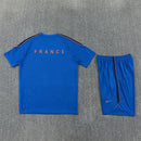 Conjunto hombre Selección Francia temporada 2026 2027 oficial camiseta y pantalón corto azul marino fútbol técnica transpirable Les Bleus entrenamiento.