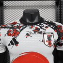 Camiseta hombre Selección Japón edición especial Dragon Ball Z temporada 2025 2026 versión jugador auténtica gráficos Goku Shenron calidad 1.1 oficial, Japón Dragon Ball Z, Camiseta Japón Goku, Japón Authentic 25/26, Camiseta anime fútbol, Camiseta barata Japón, Calidad 1.1 DBZ, Edición especial fútbol, Tienda Hincha Futbolero, Samurai Blue, Bloke Core Anime.