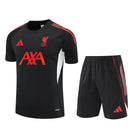 Liverpool 2026, Conjunto entrenamiento Liverpool negro, Ropa oficial Liverpool, Conjunto Reds 25/26, Kit de fútbol hombre negro, Regalo fútbol hombre Liverpool, Ropa entrenamiento Premier League, Pantalón Liverpool negro, Comprar conjunto entrenamiento barato, Tienda Hincha Futbolero.
