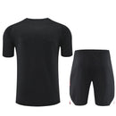 Liverpool 2026, Conjunto entrenamiento Liverpool negro, Ropa oficial Liverpool, Conjunto Reds 25/26, Kit de fútbol hombre negro, Regalo fútbol hombre Liverpool, Ropa entrenamiento Premier League, Pantalón Liverpool negro, Comprar conjunto entrenamiento barato, Tienda Hincha Futbolero.