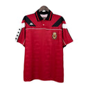 Camiseta hombre RCD Mallorca temporada 1994 1995 primera equipación roja detalles negros retro calidad 1.1 premium Tienda Hincha Futbolero. Mallorca 1994, Mallorca 1995, Camiseta Mallorca retro, Ropa Mallorca clásica, Camiseta Mallorca roja, Calidad 1.1 Mallorca, Bermellones Retro, Tienda Hincha Futbolero, Mallorca Retro Jersey 94/95.