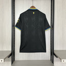 Camiseta oficial tercera equipación del Manchester United temporada 2025 2026 color negro para hombre de Tienda Hincha Futbolero, Camiseta Manchester United, Manchester United 2025/26, Tercera equipación Manchester United, Jersey negro Manchester United, Ropa oficial Red Devils, Comprar camiseta United online, Calidad premium Manchester United, Premier League moda, Manchester United 2026.