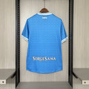 Napoli 2026, Camiseta Napoli oficial, Camiseta azul Napoli, Ropa oficial Azzurra, Camiseta fútbol italiana, Regalo fútbol hombre Napoli, Camiseta Maradona, Jersey Napoli 25/26, Bloke Core kit, Comprar camiseta barata, Tienda Hincha Futbolero.