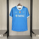 Napoli 2026, Camiseta Napoli oficial, Camiseta azul Napoli, Ropa oficial Azzurra, Camiseta fútbol italiana, Regalo fútbol hombre Napoli, Camiseta Maradona, Jersey Napoli 25/26, Bloke Core kit, Comprar camiseta barata, Tienda Hincha Futbolero.