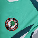 Camiseta hombre selección de Nigeria mundial 1998 primera equipación verde retro calidad 1.1 premium Super Eagles Tienda Hincha Futbolero. Nigeria 1998, Camiseta Nigeria retro, Ropa Nigeria fútbol, Camiseta Nigeria 98 verde, Calidad 1.1 Nigeria, Jay-Jay Okocha Jersey, Tienda Hincha Futbolero, Nigeria Retro Jersey 1998.