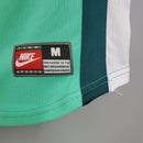 Camiseta hombre selección de Nigeria mundial 1998 primera equipación verde retro calidad 1.1 premium Super Eagles Tienda Hincha Futbolero. Nigeria 1998, Camiseta Nigeria retro, Ropa Nigeria fútbol, Camiseta Nigeria 98 verde, Calidad 1.1 Nigeria, Jay-Jay Okocha Jersey, Tienda Hincha Futbolero, Nigeria Retro Jersey 1998.