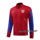 Chándal Barcelona, Chándal Nike Barcelona, Ropa deportiva Barcelona, Chándal de fútbol Barcelona, Chándal rojo Barcelona, Chándal Nike Dri-FIT, Chándal Adidas Barcelona, Chándal Nike Barcelona, Ropa de fútbol Barcelona, Chándal deportivo Barcelona.