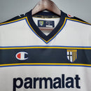 Camiseta hombre Parma AC temporada 2002 2003 primera equipación franjas amarillas y azules retro calidad 1.1 premium Serie A Tienda Hincha Futbolero. Parma 2002, Camiseta Parma retro, Ropa Serie A retro, Camiseta Parma gialloblù, Calidad 1.1 Parma, Adriano Parma Jersey, Tienda Hincha Futbolero, Parma Retro Jersey 2003.