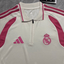 Polo Real Madrid Entrenamiento 26/27 Hombre blanca y rosa oficial- TIENDA HINCHA FUTBOLERO