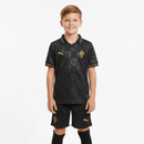 Conjunto infantil selección Portugal 2025 2026 edición especial Pantera Negra camiseta y pantalón negro y dorado calidad 1.1 oficial, Portugal infantil 25/26, Conjunto niño Portugal negro, Ropa selección Portugal niños edición especial, Equipación Portugal junior Pantera Negra, Calidad 1.1 infantil dorado, Tienda Hincha Futbolero, Regalo niño fútbol Portugal, Camiseta negra Portugal niño, Portugal Kids 2025 Pantera Negra.
