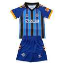 Real Betis 2026, Conjunto portero Betis infantil, Equipación niños Real Betis azul, Camiseta portero niño Betis 2026, Kit de guardameta junior, Regalo fútbol niños Betis, Ropa oficial portero Betis, Pantalón niño Betis azul, Comprar conjunto portero barato, Tienda Hincha Futbolero.
