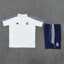 Conjunto entrenamiento hombre Real Madrid camiseta blanca y pantalón corto azul marino temporada 2025 2026 calidad 1.1 oficial, Real Madrid 2025 entrenamiento, Conjunto Real Madrid 25/26 blanco, Camiseta entrenamiento Madrid azul, Ropa deportiva Real Madrid, Calidad 1.1 galácticos, Tienda Hincha Futbolero, Entrenamiento fútbol Madrid, Kit fútbol blanco y azul, Regalo fútbol hombre Madrid, Jersey Real Madrid training.