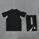 Conjunto hombre entrenamiento Real Madrid camiseta y pantalón corto negro temporada 2025 2026 calidad 1.1 oficial, Real Madrid entrenamiento 2025, Conjunto entrenamiento negro Madrid, Ropa entrenamiento Real Madrid, Camiseta entrenamiento Madrid hombre, Calidad 1.1 Merengue, Tienda Hincha Futbolero, La Liga 2026 training, Bloke Core deportivo, Regalo hombre Real Madrid, Kit entrenamiento 25/26.
