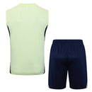 Conjunto entrenamiento hombre Real Madrid temporada 2025 2026 camiseta sin mangas verde y pantalón corto azul marino calidad 1.1 oficial, Real Madrid 2025, Conjunto entrenamiento Madrid, Real Madrid verde, Ropa entrenamiento barata, Calidad 1.1 Real Madrid, Madrid Training 25/26, Kit sin mangas Madrid, Tienda Hincha Futbolero, Valdebebas Style.