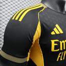 Camiseta hombre Real Madrid temporada 2025 2026 edición especial color negro con detalles en amarillo versión jugador auténtica calidad 1.1 oficial, Real Madrid 2025, Camiseta Madrid especial, Real Madrid 25/26 negra amarilla, Camiseta auténtica Madrid, Ropa barata Real Madrid, Calidad 1.1 Madrid, Moda madridista 2026, Tienda Hincha Futbolero, Hala Madrid, Bloke Core Madrid.