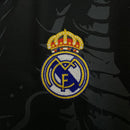 Camiseta hombre Real Madrid edición especial Dragón temporada 2025 2026 negra y púrpura gráficos sublimados calidad 1.1, Real Madrid 2025, Camiseta Madrid Dragón, Real Madrid edición especial 25/26, Camiseta negra púrpura Madrid, Camiseta barata Real Madrid, Calidad 1.1 Madrid, La Liga 2026, Tienda Hincha Futbolero, Hala Madrid, Bloke Core Dragón.