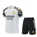 Real Madrid Marvel, Conjunto Madrid 2026, Entrenamiento Real Madrid blanco, Ropa Madrid barata, Kit Real Madrid Marvel, Calidad 1.1 Madrid, Nueva colección 2027, Regalo fútbol hombre, Tienda Hincha Futbolero, Hala Madrid.