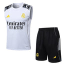 Conjunto hombre entrenamiento Real Madrid x Marvel temporada 2025 2026 camiseta sin mangas blanca pantalón negro técnica transpirable edición especial limitada.