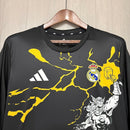 Camiseta hombre Real Madrid x Marvel edición especial temporada 2026 2027 negra manga larga calidad 1.1 oficial, Real Madrid 2026, Camiseta Real Madrid Marvel, Real Madrid manga larga, Edición especial Real Madrid 26/27, Ropa barata Real Madrid, Calidad 1.1 Madrid, Colaboración Marvel, Tienda Hincha Futbolero, Hala Madrid, Bloke Core Madrid.