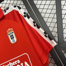 Real Oviedo retro, Camiseta Oviedo 90/91, Ropa vintage Real Oviedo, Camiseta roja Oviedo, Jersey histórico Oviedo, Regalo fútbol hombre Asturias, Camiseta fútbol clásica, Equipación Oviedo antigua, Oviedo 1990 kit, Comprar camiseta retro barata.