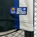 Camiseta hombre Real Sociedad temporada 2000 2002 segunda equipación retro calidad 1.1 premium Tienda Hincha Futbolero. Real Sociedad 2000, Real Sociedad 2002, Camiseta Real Sociedad retro, Ropa Real Sociedad clásica, Camiseta Real Sociedad visitante, Calidad 1.1 Real Sociedad, Anoeta Retro, Tienda Hincha Futbolero, Real Sociedad Retro Jersey 00/02.