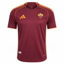 Camiseta oficial AS Roma primera equipación 2025 2026 versión jugador para hombre de Tienda Hincha Futbolero, Camiseta Roma versión jugador, Roma 2025/26, Primera equipación Roma, Ropa oficial AS Roma, Roma Player Version, Comprar camiseta Roma profesional, Giallorossi moda, Roma 2026, Camiseta técnica fútbol Italia.
