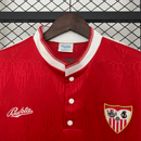 Camiseta hombre retro Sevilla FC segunda equipación roja temporada 1991 1992 calidad 1.1 oficial,Sevilla retro 1991, Camiseta Sevilla roja 92, Camiseta antigua Sevilla FC, Jersey Sevilla vintage 91/92, Calidad 1.1 Sevilla, Tienda Hincha Futbolero, La Liga clásica, Bloke Core Sevilla, Regalo fútbol hombre Sevilla, Camiseta Sevilla vintage roja.