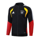 Sudadera hombre Selección Alemania temporada 2026 2027 color negro detalles bandera rojo amarillo blanco oficial fútbol técnica transpirable mundial.