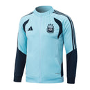 Sudadera hombre selección Argentina temporada 2026 2027 color azul claro oficial fútbol AFA técnica transpirable entrenamiento mundial 3 estrellas albiceleste.