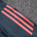 Bayern Munich 2025, Sudadera Bayern 25/26, Entrenamiento Bayern, Ropa Bayern gris y naranja, Jersey entrenamiento Alemania, Sudadera fútbol barata, Calidad 1.1 Bayern, Nueva colección Bundesliga, Regalo fútbol hombre, Tienda Hincha Futbolero.