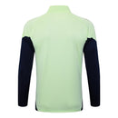 Sudadera hombre Real Madrid temporada 2025 2026 color verde oficial fútbol merengue técnica transpirable entrenamiento urbana dark green.