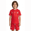 Conjunto infantil selección Suiza 2026 2027 primera equipación roja camiseta y pantalón calidad 1.1 premium edición Copa del Mundo oficial, Suiza infantil 2026, Conjunto niño Suiza rojo, Ropa selección Suiza niños 2026, Equipación Suiza junior 26/27, Calidad 1.1 infantil roja, Tienda Hincha Futbolero, Regalo niño fútbol Suiza, Camiseta roja Suiza niño, Switzerland Kids 2026 Home.