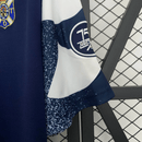 Camiseta hombre CD Tenerife edición especial 75 aniversario segunda equipación azul marino detalles blancos retro calidad 1.1 premium Tienda Hincha Futbolero. Tenerife 75 aniversario, Camiseta Tenerife retro, Ropa CD Tenerife histórica, Camiseta Tenerife azul marino, Calidad 1.1 Tenerife, Heliodoro Retro, Edición Especial Tenerife, Tienda Hincha Futbolero, Tenerife Retro Jersey Anniversary.