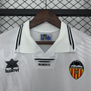 Camiseta hombre retro Valencia CF primera equipación blanca y naranja temporada 1999 2000 calidad 1.1 oficial, Valencia retro 1999, Camiseta Valencia 2000, Camiseta antigua Valencia CF, Jersey Valencia vintage 99/00, Calidad 1.1 Valencia, Tienda Hincha Futbolero, La Liga clásica, Bloke Core Valencia, Regalo fútbol hombre Valencia, Camiseta Mendieta Valencia retro.
