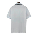 Camiseta hombre retro Valencia CF primera equipación blanca con cuello polo temporada 1997 1998 calidad 1.1 oficial, Valencia retro 1997, Camiseta Valencia polo blanca, Camiseta antigua Valencia 97/98, Jersey Valencia vintage blanco, Calidad 1.1 Valencia, Tienda Hincha Futbolero, La Liga clásica, Bloke Core Valencia, Regalo fútbol hombre Valencia, Camiseta Mendieta Valencia retro.