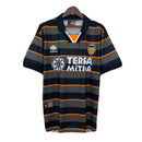 Camiseta hombre Valencia CF temporada 1999 2000 segunda equipación retro calidad 1.1 premium Mendieta Tienda Hincha Futbolero. Valencia 1999, Valencia 2000, Camiseta Valencia retro, Ropa Valencia CF clásica, Camiseta Valencia visitante, Calidad 1.1 Valencia, Piojo Lopez 2000, Tienda Hincha Futbolero, Valencia Retro Jersey 99/00.