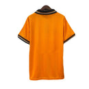 Camiseta hombre Valencia CF temporada 1999 2000 segunda equipación naranja detalles azul marino retro calidad 1.1 premium Tienda Hincha Futbolero. Valencia 1999, Valencia 2000, Camiseta Valencia retro, Ropa Valencia CF clásica, Camiseta Valencia naranja, Calidad 1.1 Valencia, Mendieta 2000, Tienda Hincha Futbolero, Valencia Retro Jersey 99/00.